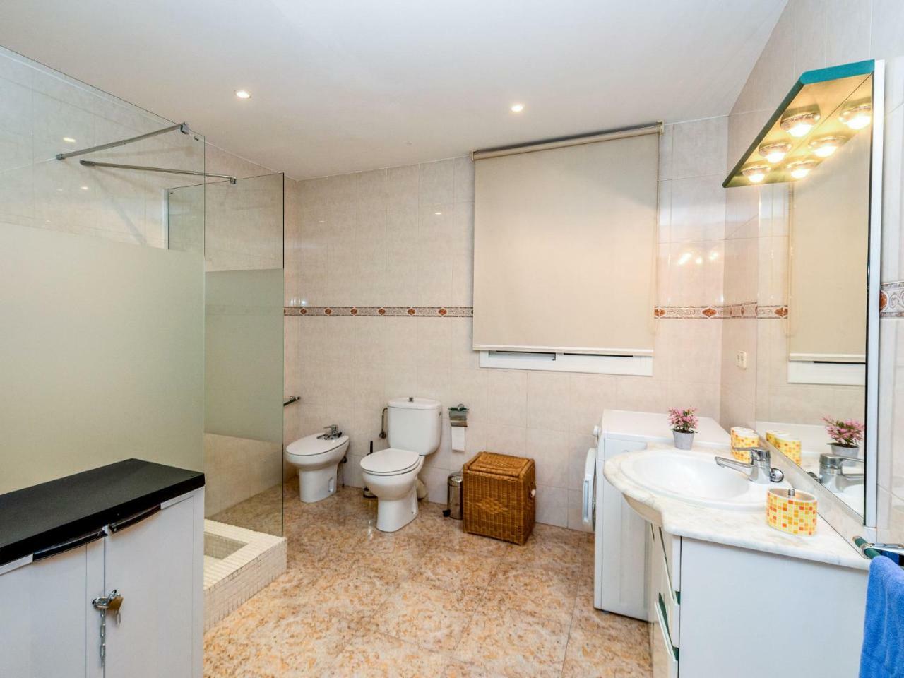 Apartment Camp Nou- Travessera De Les Corts By Interhome Barselona Dış mekan fotoğraf